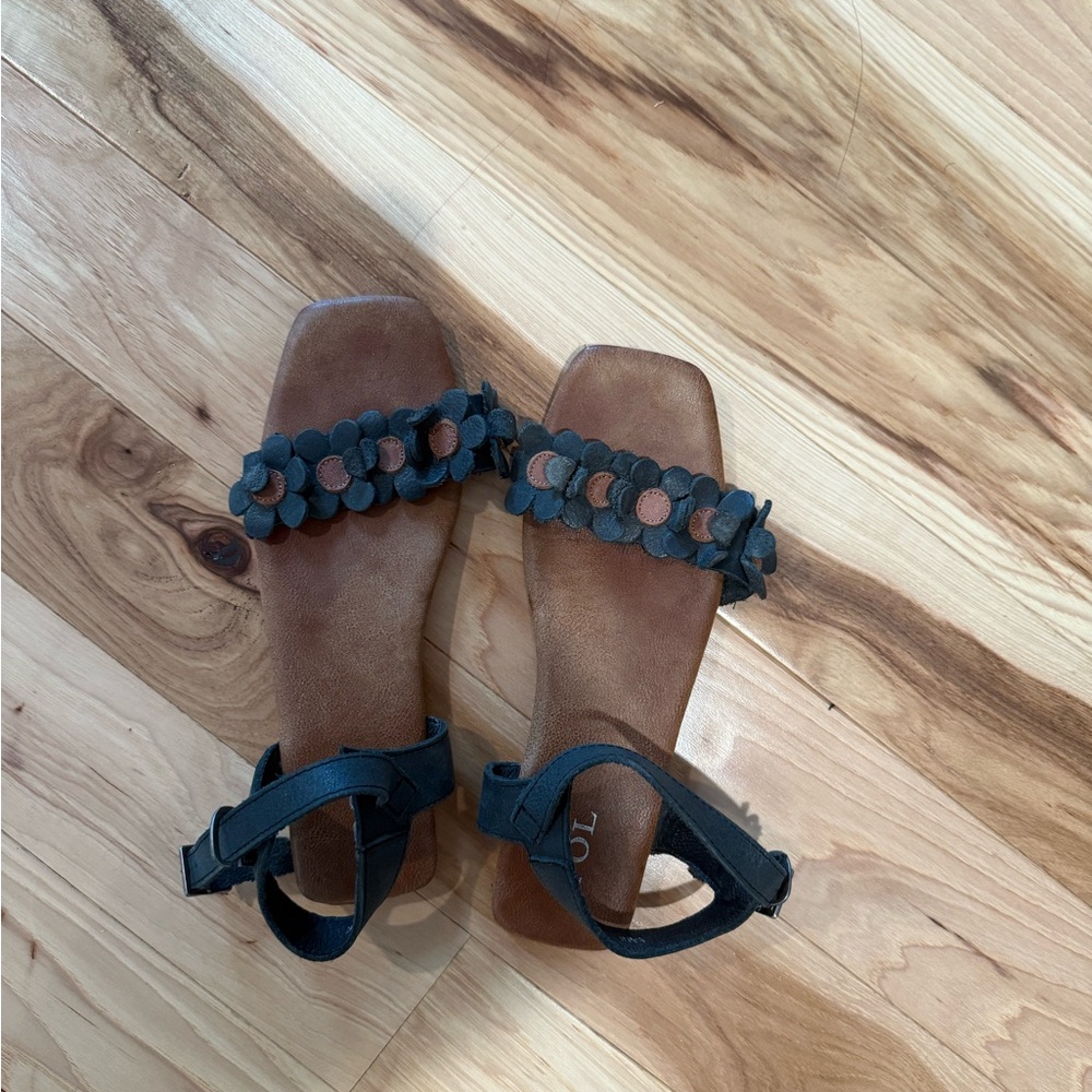 Women's Brown Sandals with Black Straps